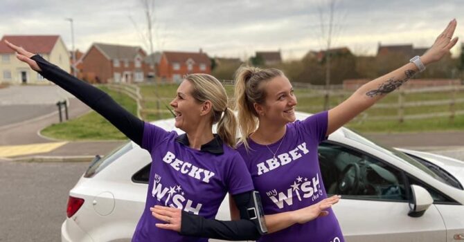 Friends hopes of raising £1,000 for hospital units which are close to their hearts