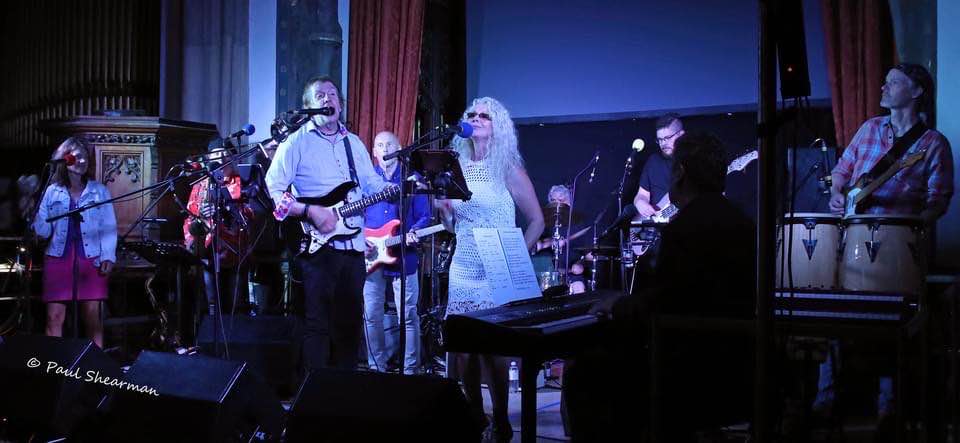Robbie Gladwell and Friends concert raises over £500 for breast cancer unit