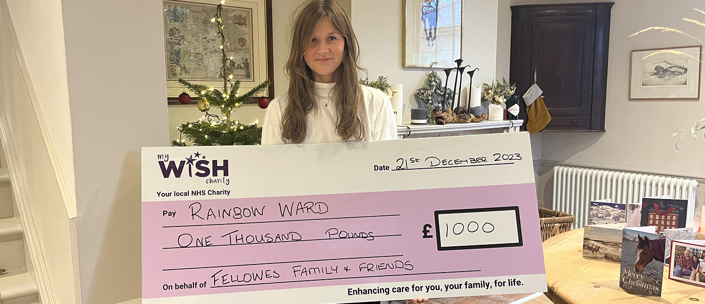 Christmas shopping event helps to raise £1,000
